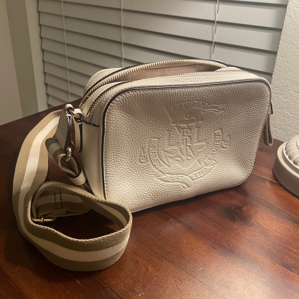 AUTHENTIC RALPH LAUREN CREAM PURSE